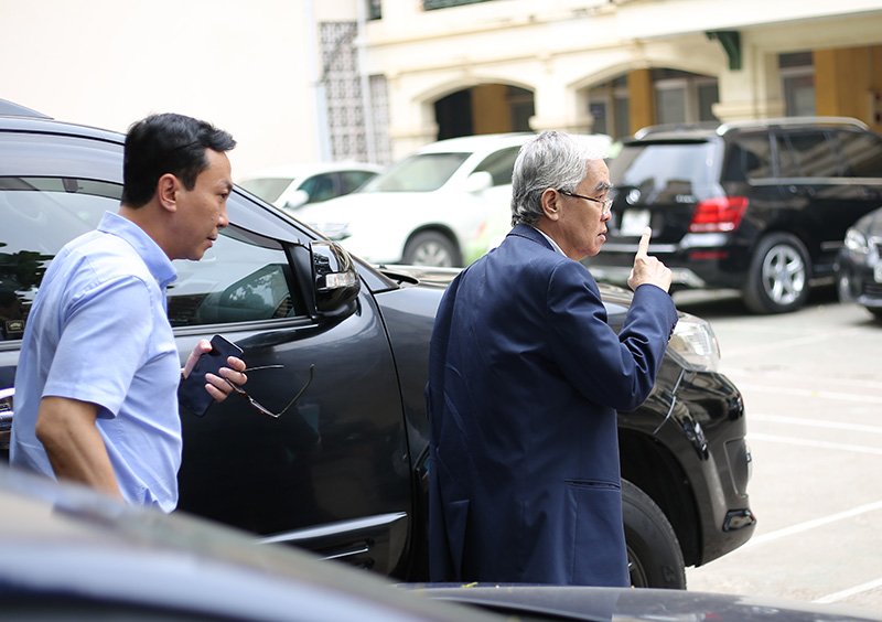 VFF chưa chốt tiêu chí bằng đại học, mong bầu Đức quay lại